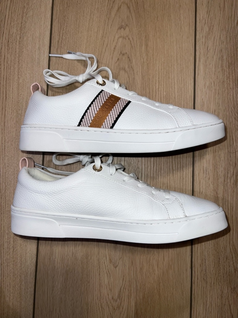 Ted Baker White Leather Sneakers with Blush Heel Tab - Picture 5 of 16